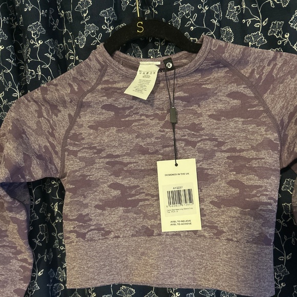 Abyl Purple Camo Workout Long Sleeve Top NWT - Picture 3 of 3